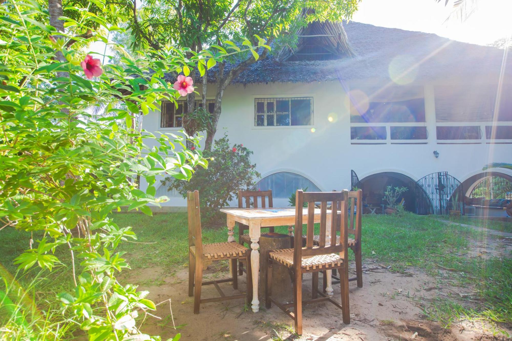 Footprints House Ξενοδοχείο Diani Beach Εξωτερικό φωτογραφία